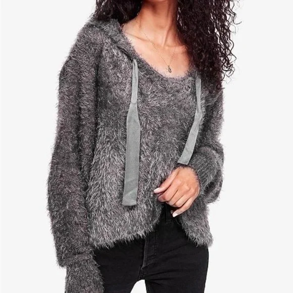 Free People Sweater Top Fuzzy Light As a Feather Hoodie Large New size Large - Picture 4 of 11